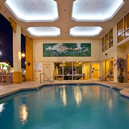 Holiday Inn Express Hotel & Suites Cocoa Beach By Ihg Екстер'єр фото